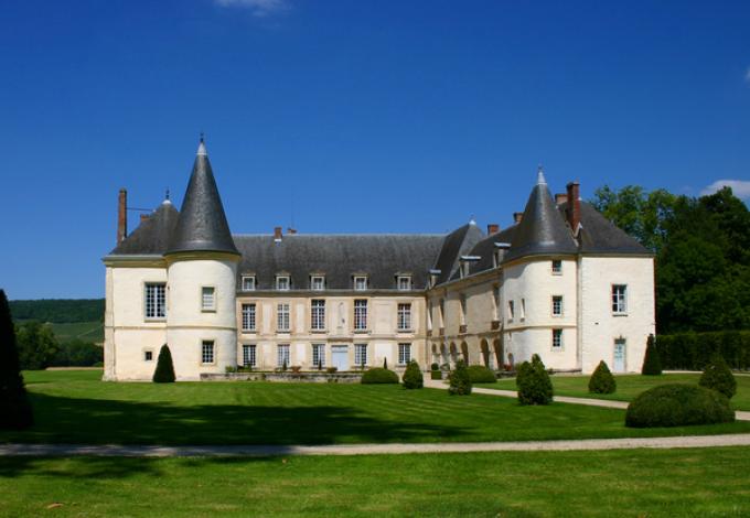 98-chateau-conde-facade-exterieure.jpg