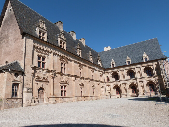 1602-chateau-bournazel-aveyron.jpg