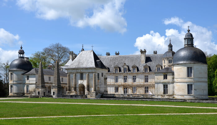 1886-chateau-de-tanlay.jpg