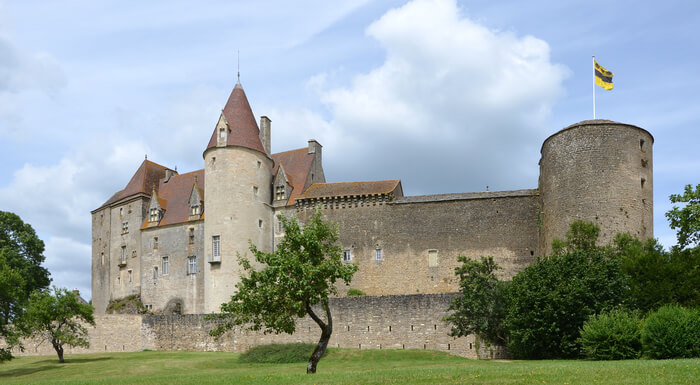 2070-chateau-de-chateauneuf-auxois.jpg