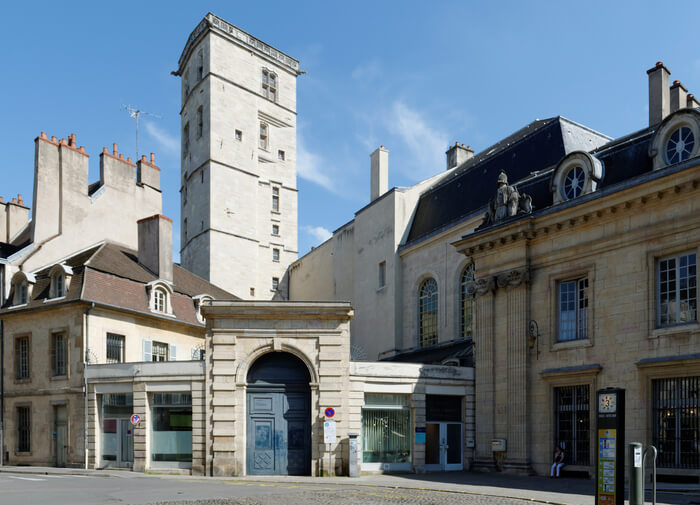 2077-tour-philippe-le-bon-dijon.jpg