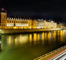 62-conciergerie-vue-de-nuit-paris.jpg