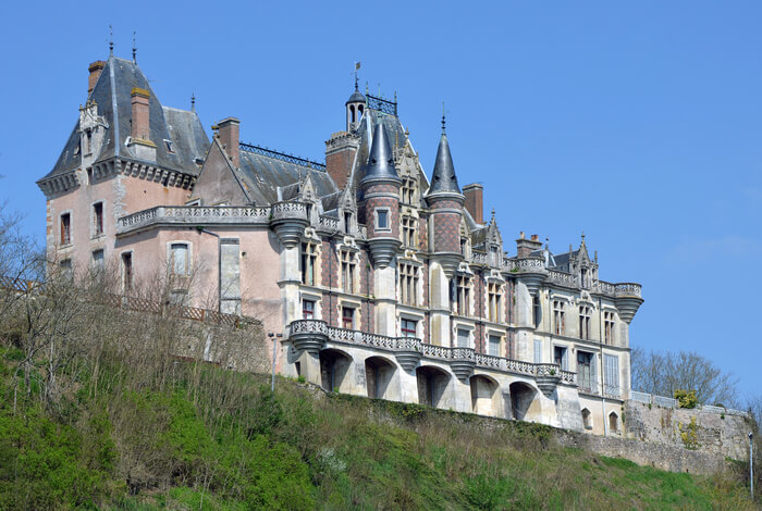 940-chateau-de-montigny-le-gannelon.jpg